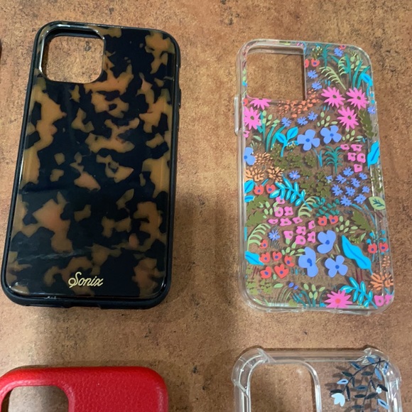 LOT of 6 iPhone 11 Pro phone cases - Picture 3 of 6